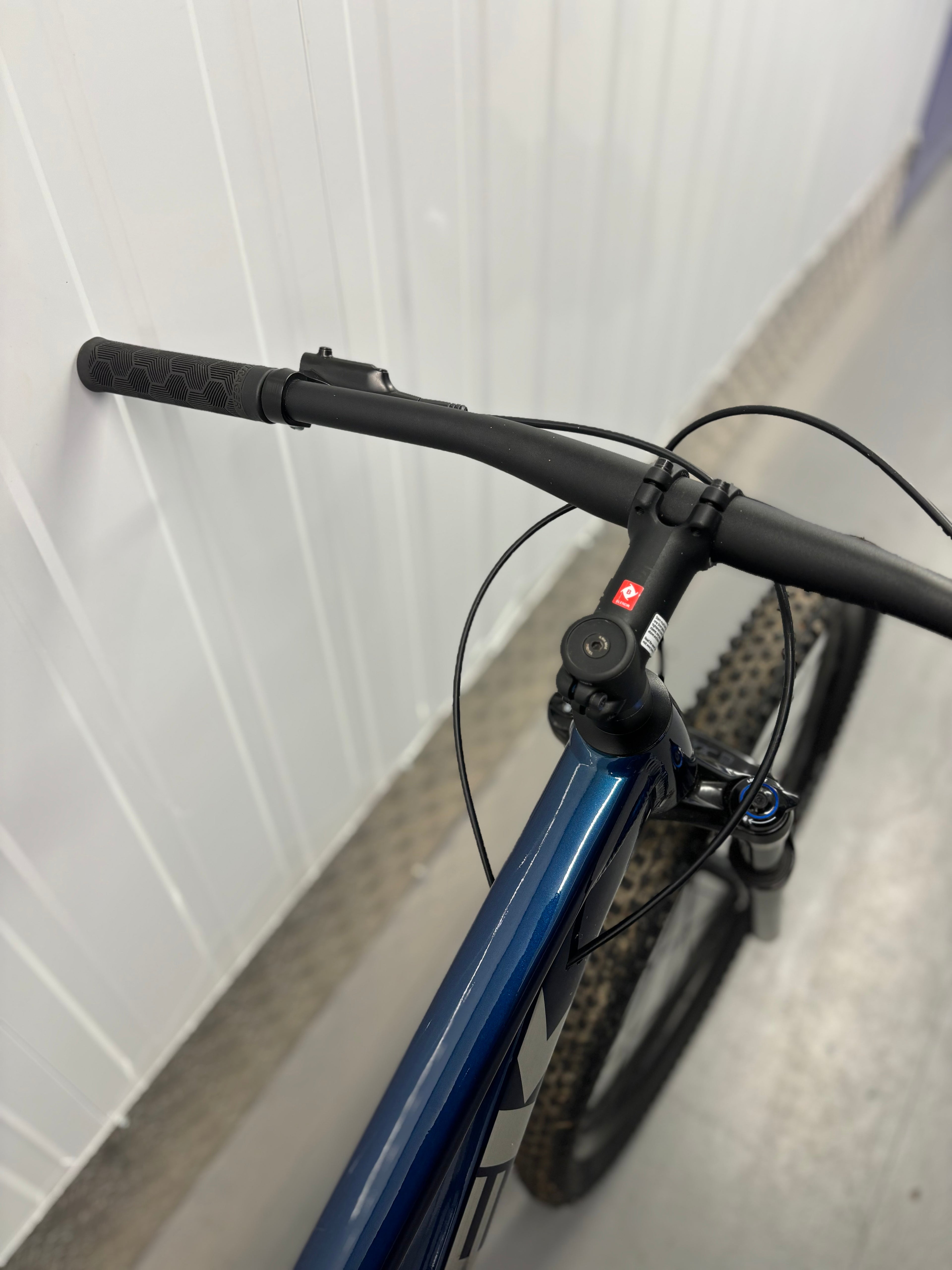 Trek x Caliber 7 Hardtail Mountain Bike