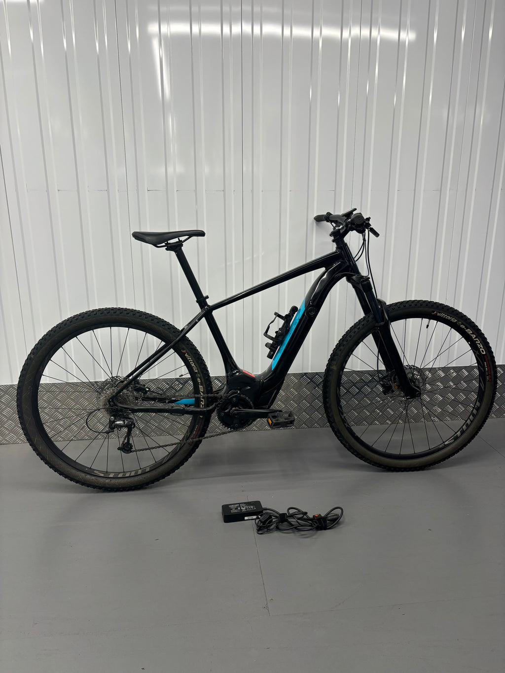 Specialized Turbo Levo Hardtail eMTB Pedal Assist E-Bike