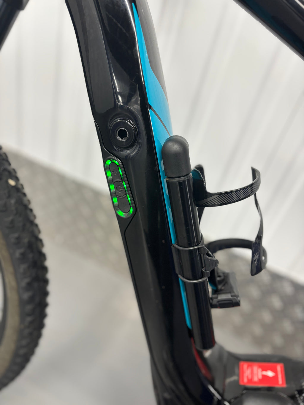 Specialized Turbo Levo Hardtail eMTB Pedal Assist E-Bike