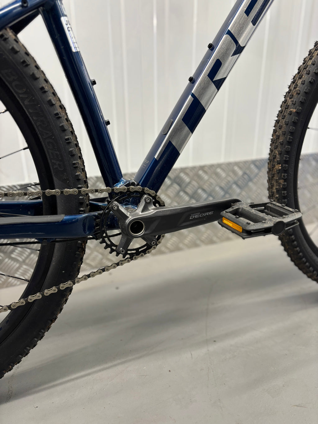 Trek x Caliber 7 Hardtail Mountain Bike