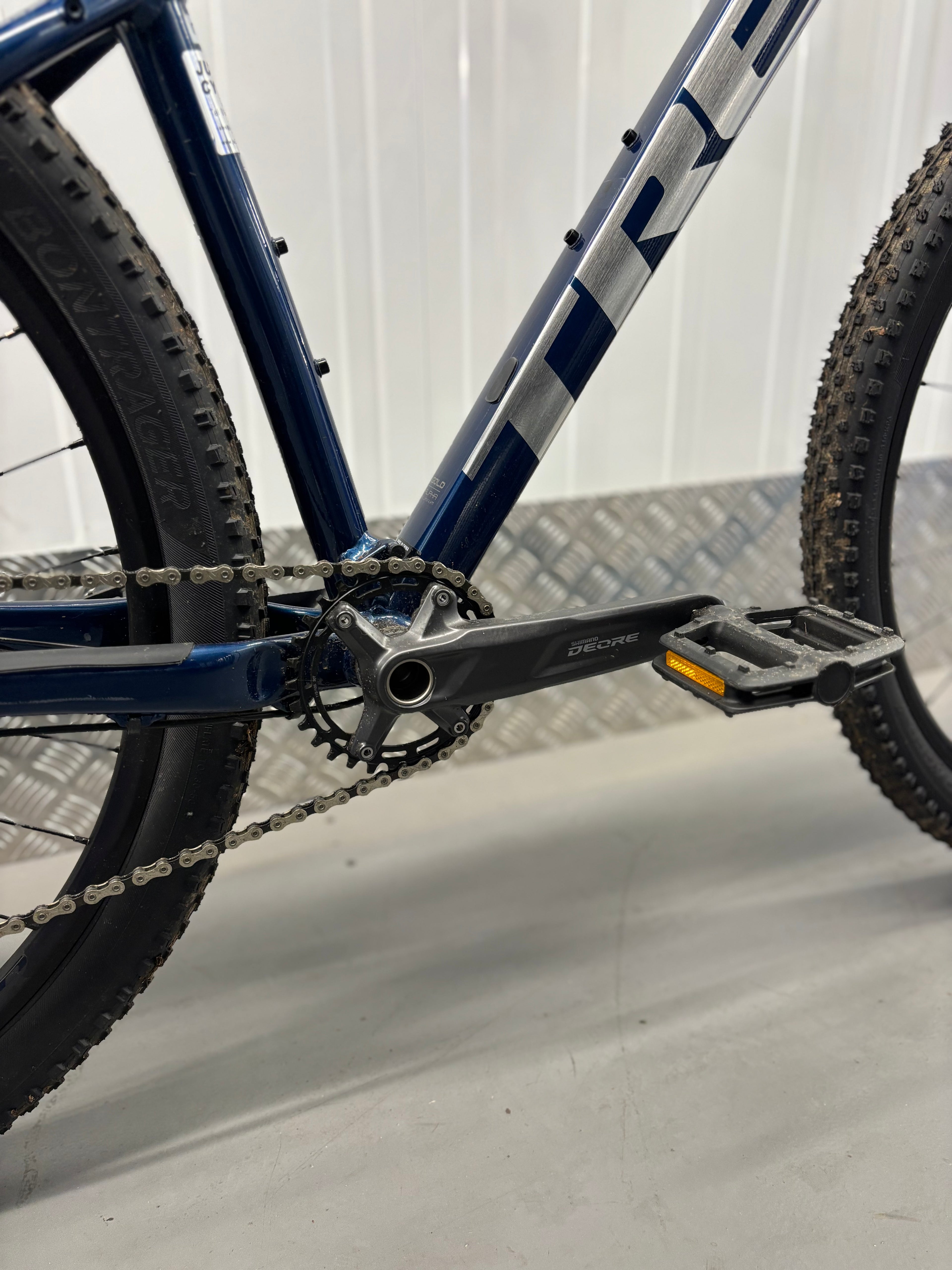 Trek x Caliber 7 Hardtail Mountain Bike