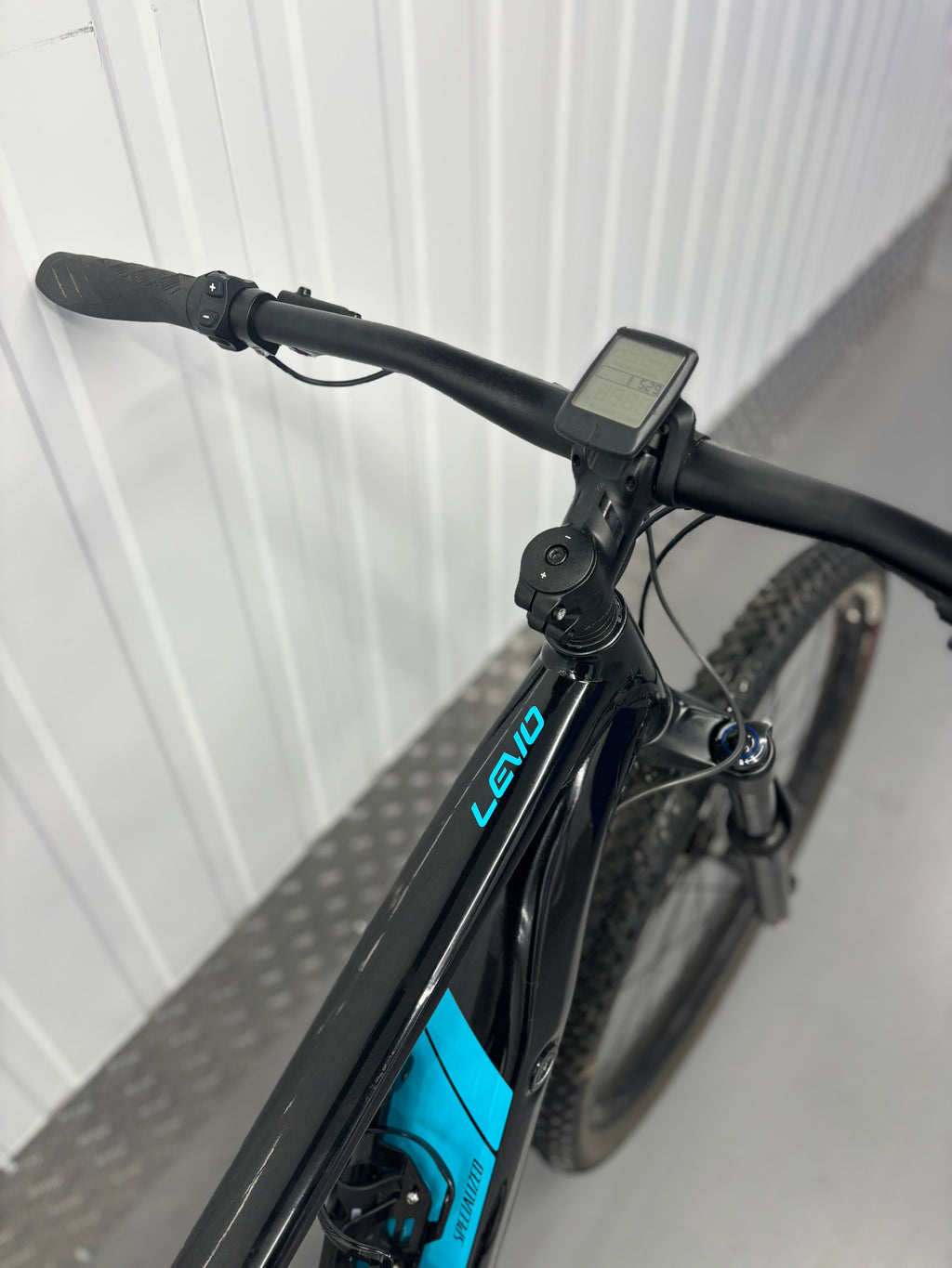 Specialized Turbo Levo Hardtail eMTB Pedal Assist E-Bike