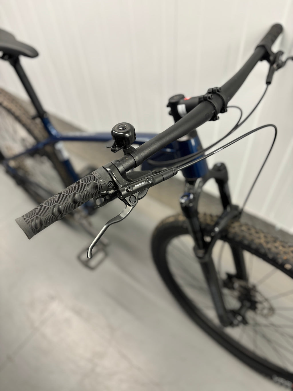 Trek x Caliber 7 Hardtail Mountain Bike