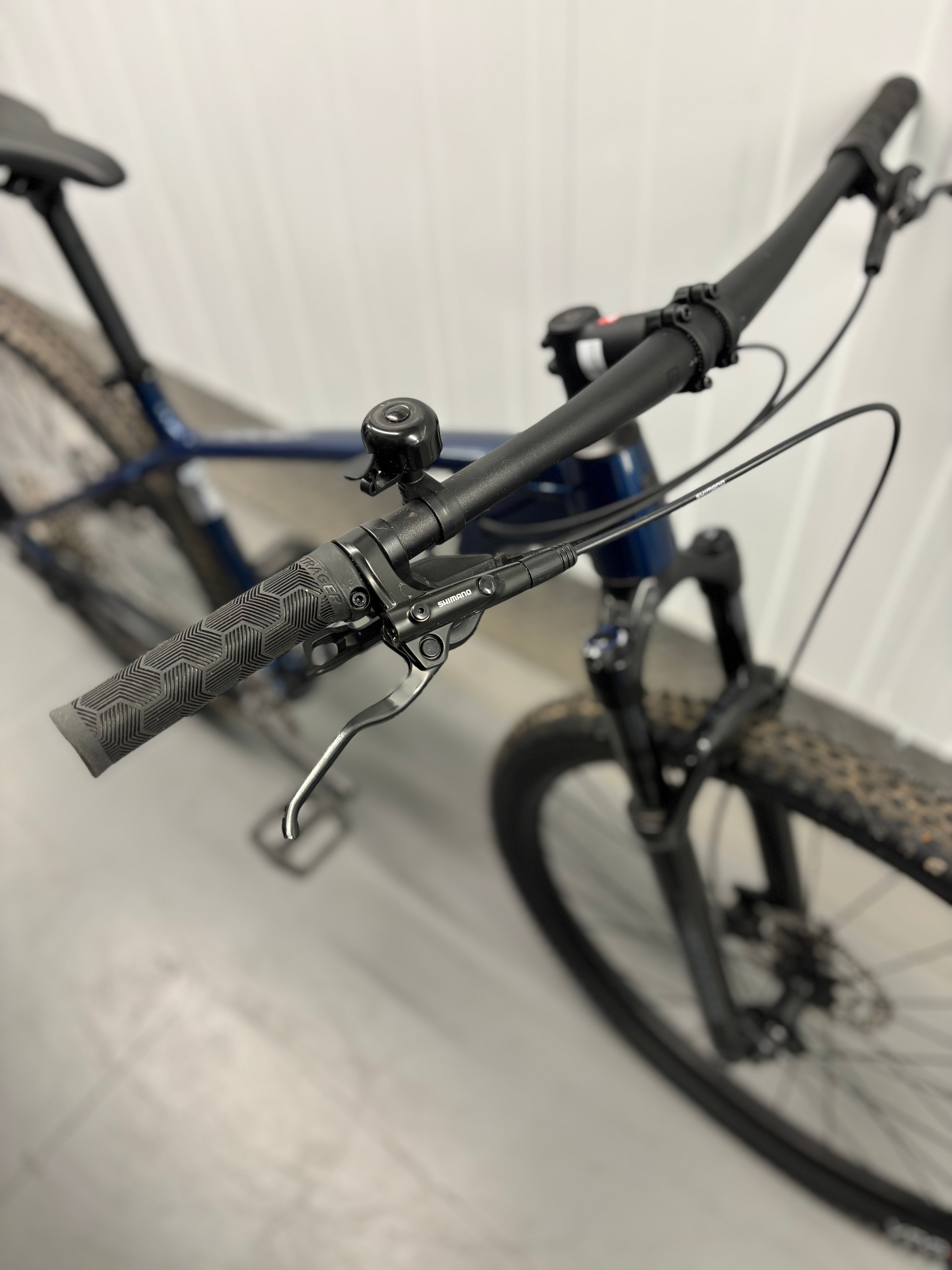 Trek x Caliber 7 Hardtail Mountain Bike