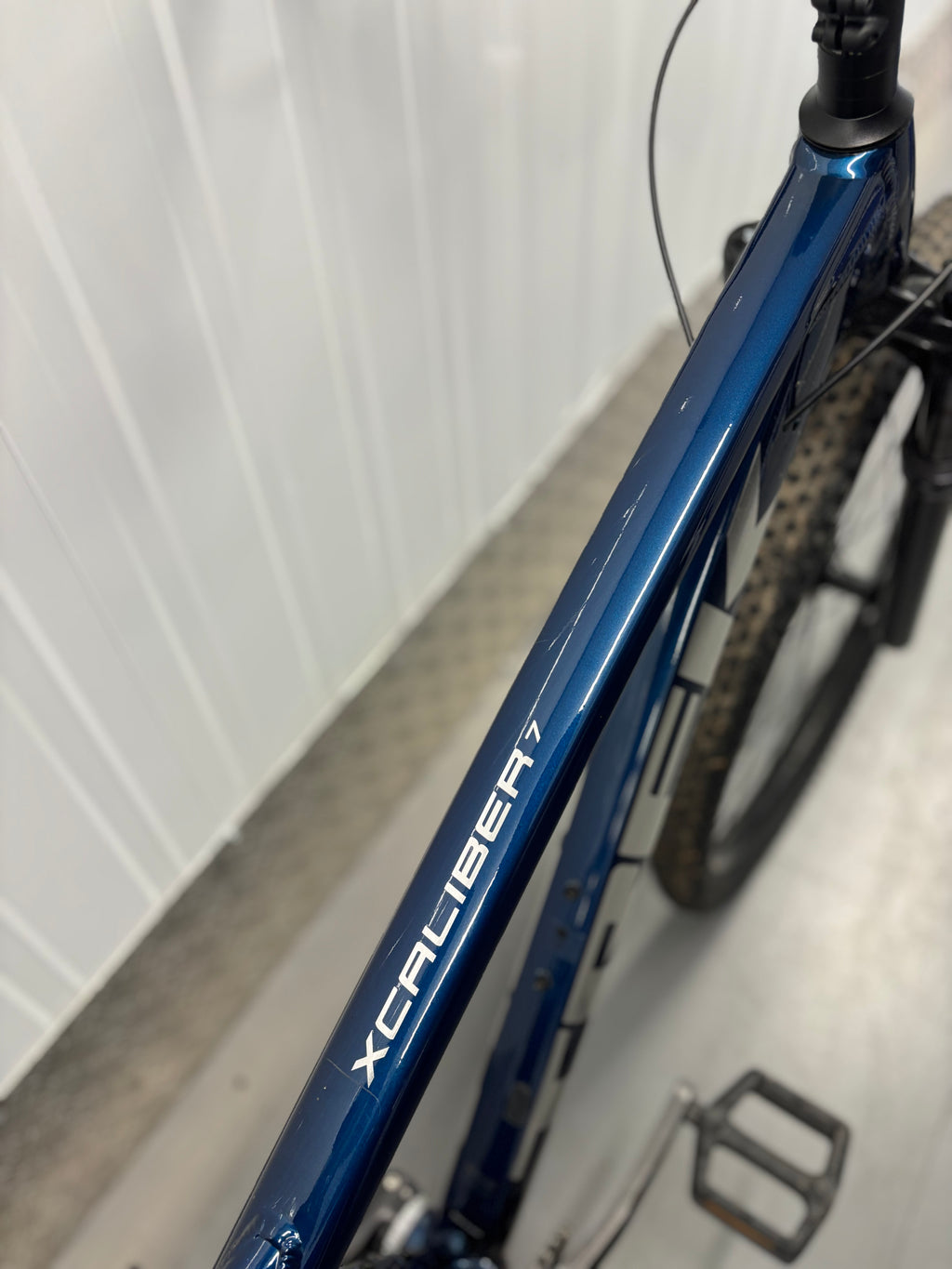 Trek x Caliber 7 Hardtail Mountain Bike