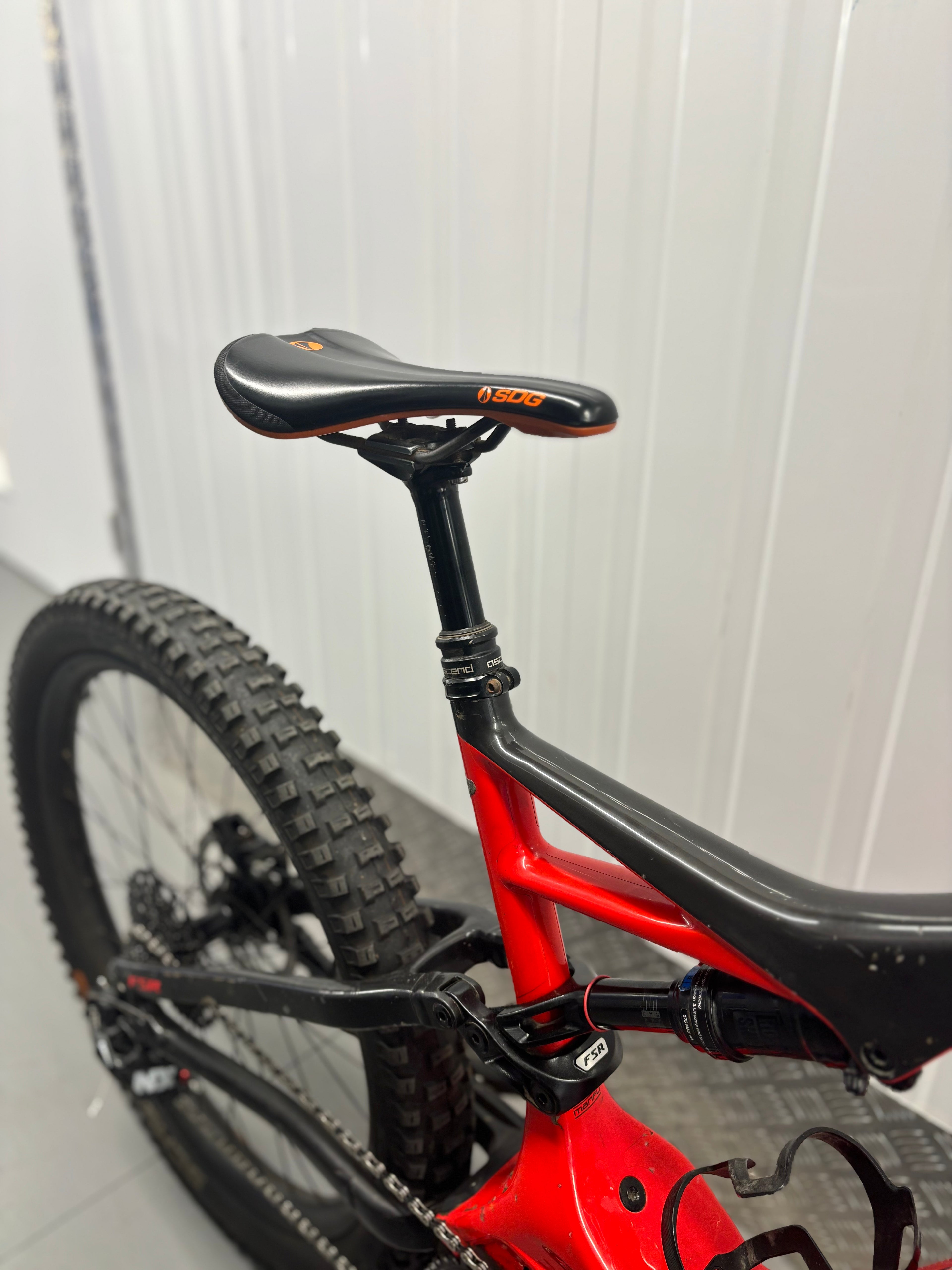 Specialized Turbo Levo – Carbon EMTB – Öhlins – Only 500 Miles