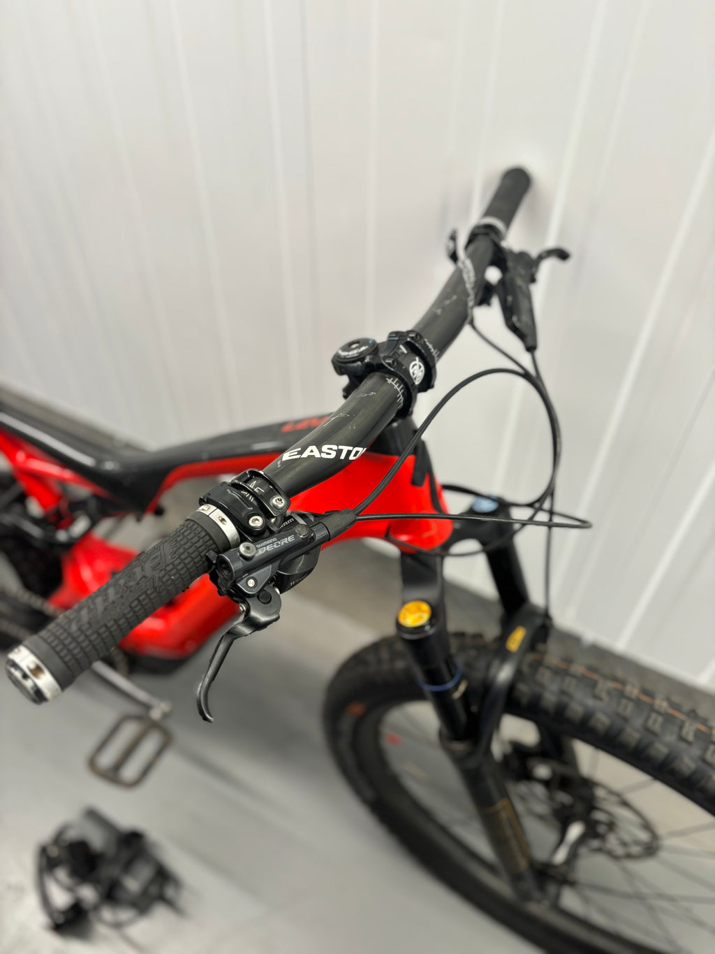 Specialized Turbo Levo – Carbon EMTB – Öhlins – Only 500 Miles
