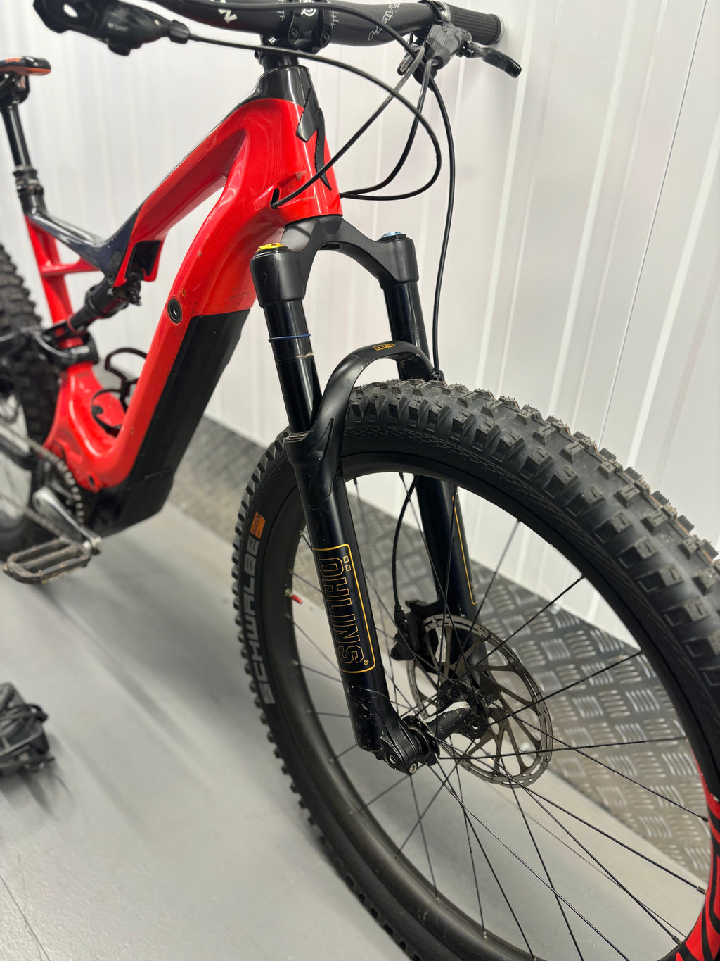 Specialized Turbo Levo – Carbon EMTB – Öhlins – Only 500 Miles